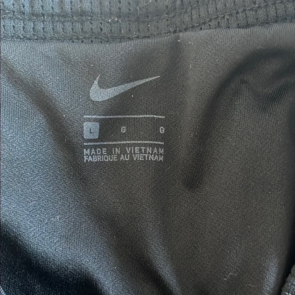Nike Black Athletic Shorts Quick-Dry Performance - Picture 2 of 3
